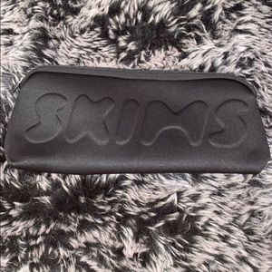 SKIMS Large Neoprene Pouch